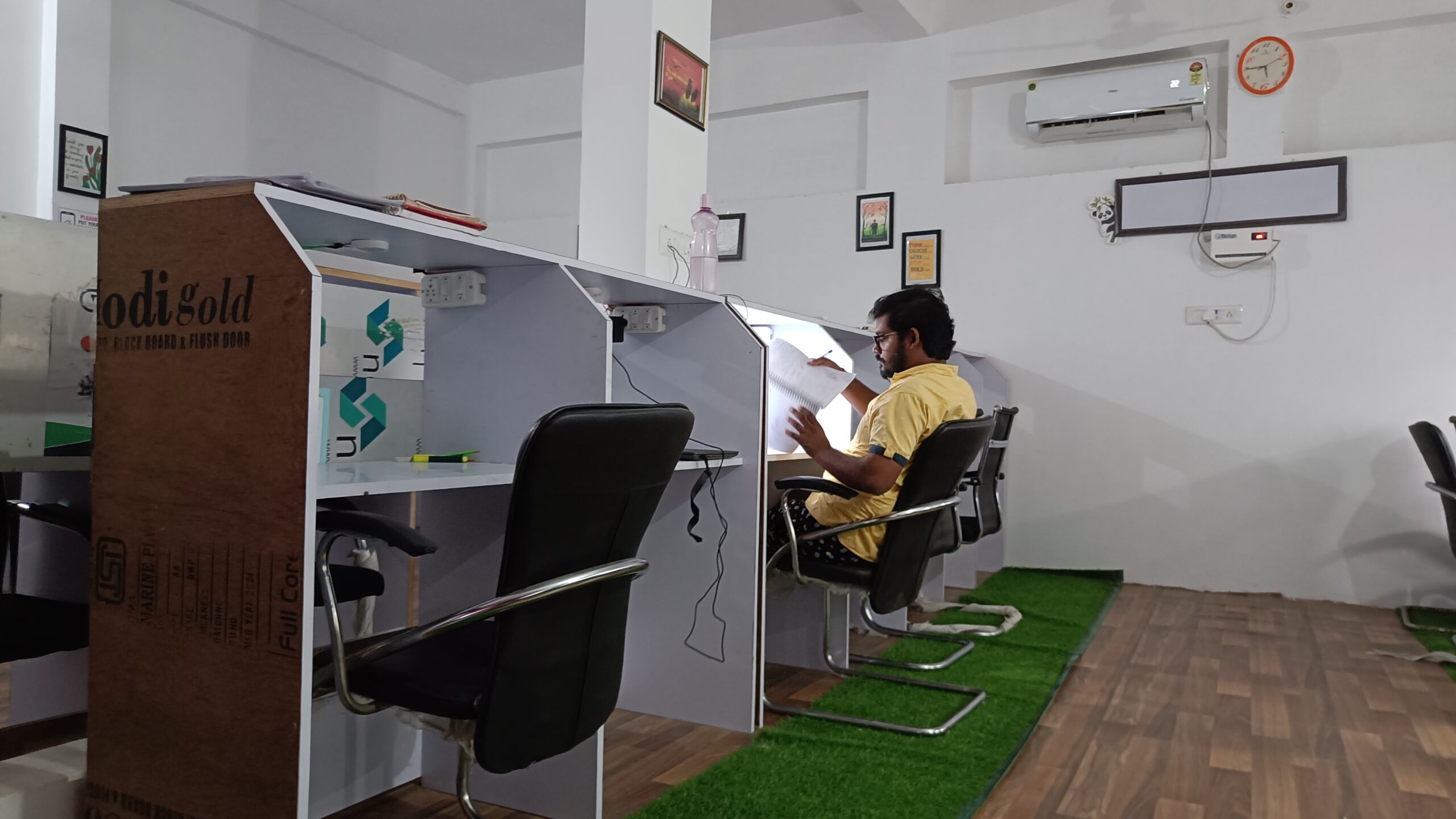 Study Cabin